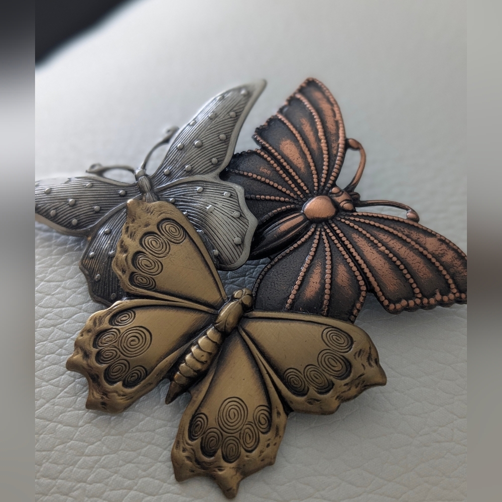 Beautiful Vintage Butterfly Brooches- K and T and Premiere Designs - Picture 2 of 5